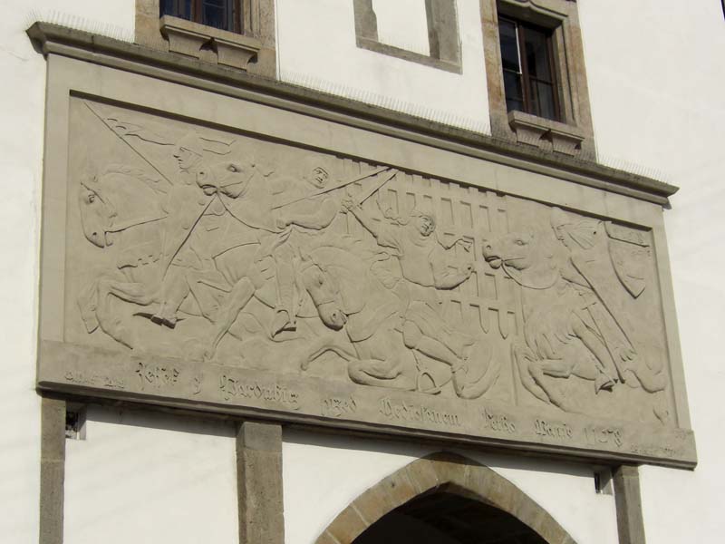     XII 
