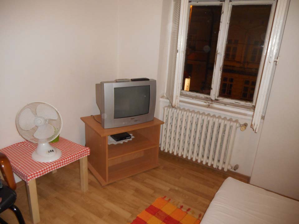 . Hyde Park Hostel. 