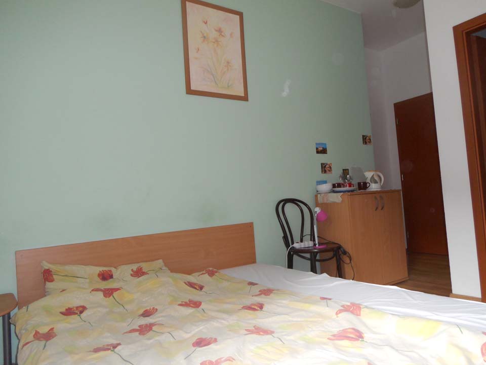 . Hyde Park Hostel. 